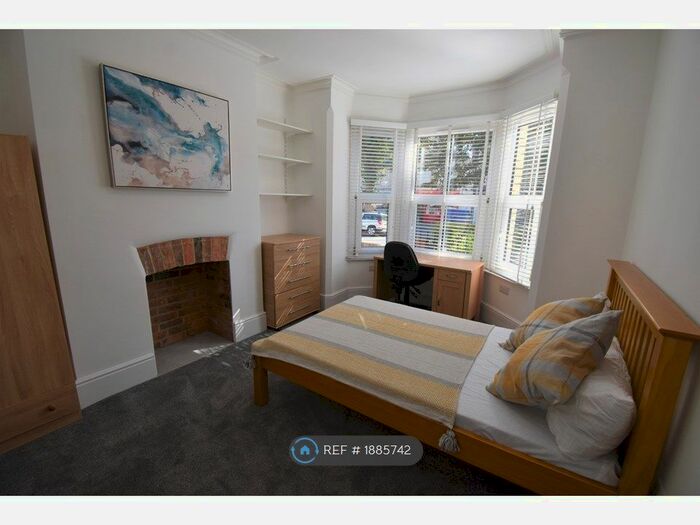 6 Bedroom Terraced House To Rent In Erleigh Road, Reading, RG1