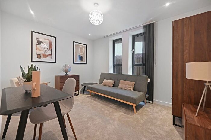 3 Bedroom Flat To Rent In Preston Road, Harrow, HA3