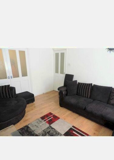 4 Bedroom End Of Terrace House To Rent In Hereford Street, Oldham, OL9