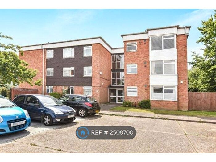 2 Bedroom Flat To Rent In Fairview Road, Taplow, Maidenhead, SL6
