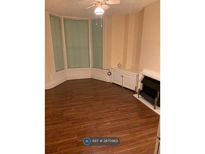 1 Bedroom Flat To Rent In Clarendon Road, Morecambe, LA4