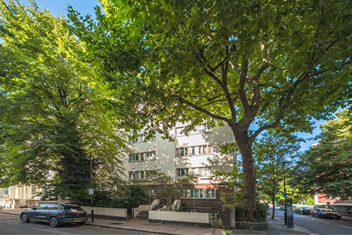 2 Bedroom Flat For Sale In Leinster Gardens, London, W2
