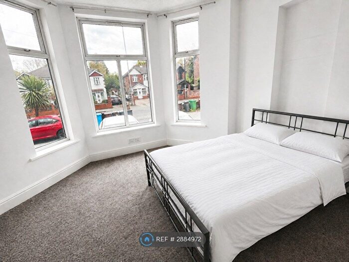 1 Bedroom Flat To Rent In Withington Road, Manchester, M16