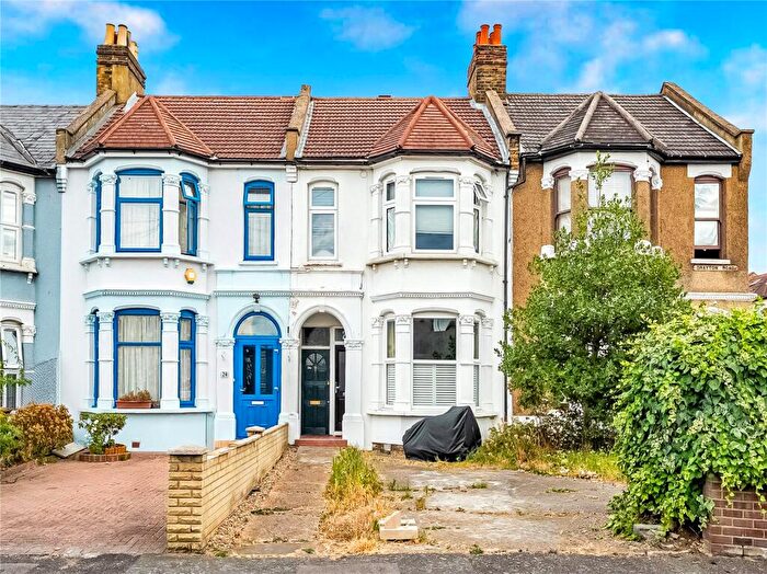 2 Bedroom Flat To Rent In Drayton Road, London, E11