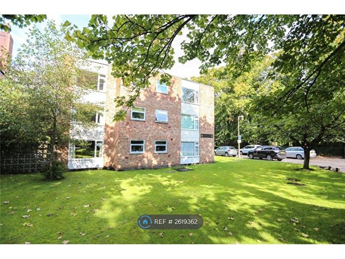 1 Bedroom Flat To Rent In Heaton Court, Heaton Moor, Stockport, SK4