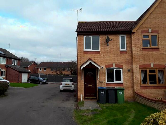 2 Bedroom Detached House To Rent In Ilmer Close, Avon Park Brownsover, Rugby, CV21