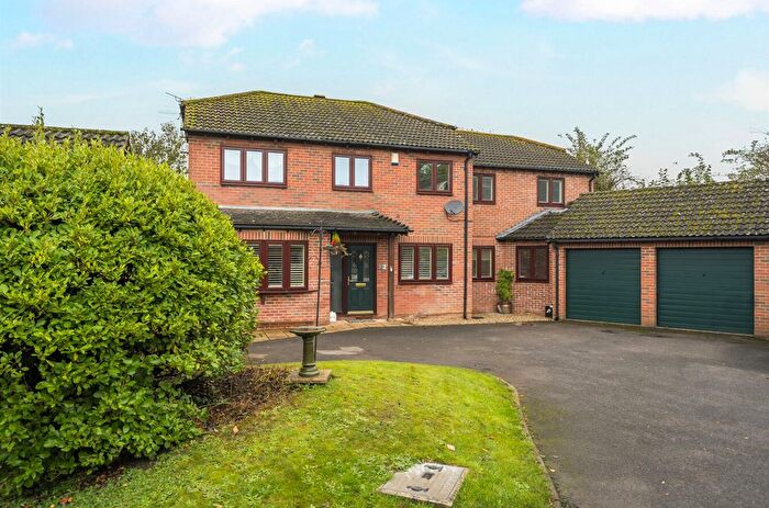 5 Bedroom Detached House For Sale In Kingsley, Hampshire, GU35