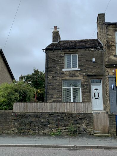 2 Bedroom House To Rent In Bank Top, Halifax, HX3