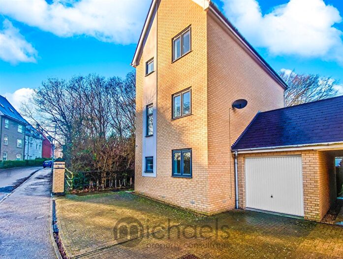 4 Bedroom Town House To Rent In Axial Drive, Colchester, CO4