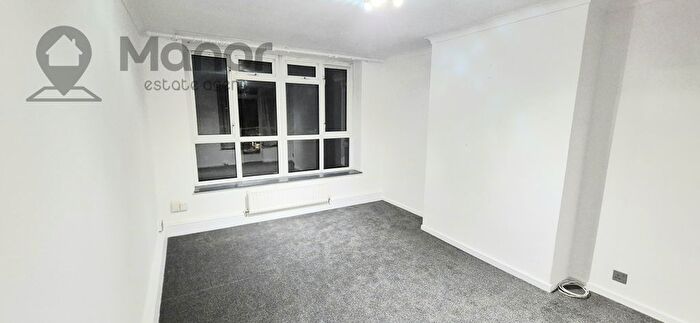 2 Bedroom Flat To Rent In Longbridge Road, Barking, IG11