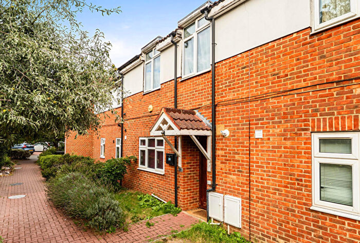 3 Bedroom Terraced House For Sale In Commonside East, Mitcham, CR4