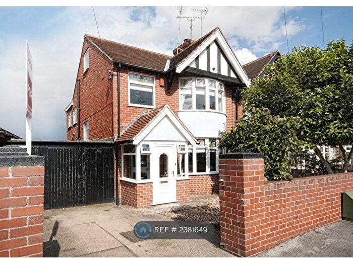 4 Bedroom Semi-Detached House To Rent In Beckett Avenue, Mansfield, NG19
