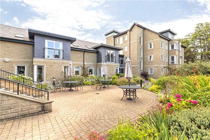 2 Bedroom Flat For Sale In Otley Road, Harrogate, North Yorkshire, HG2