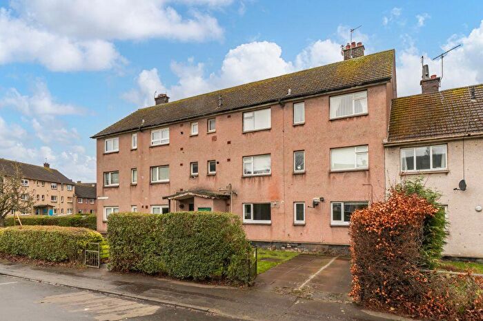 2 Bedroom Flat For Sale In / Dochart Drive, Edinburgh, EH4