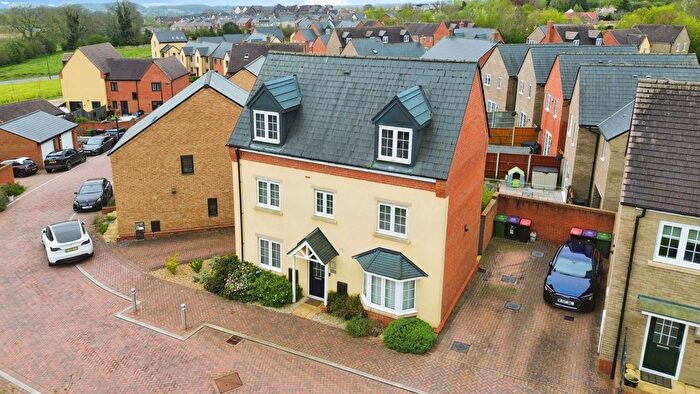 4 Bedroom Detached House For Sale In Beggarly Bank, Telford, TF4