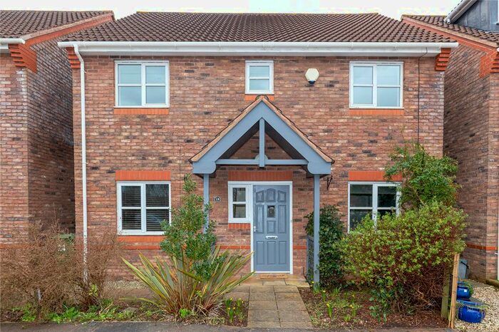 4 Bedroom Detached House To Rent In The Paddocks, Downend, Bristol, BS16