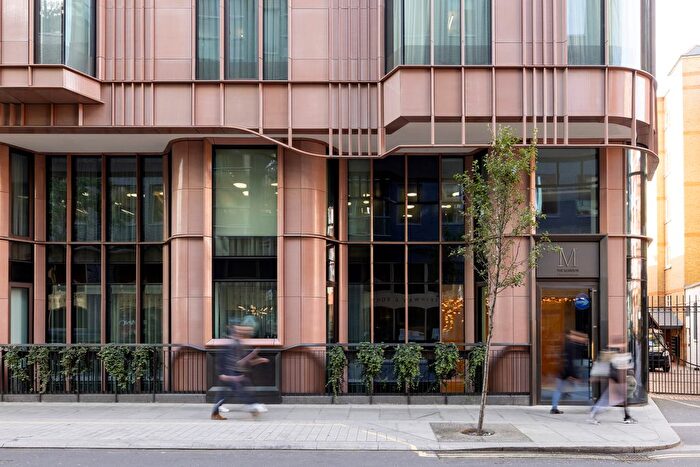 2 Bedroom Flat For Sale In Marylebone Lane, London, W1U