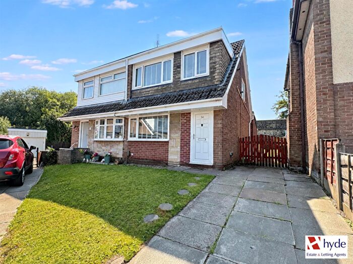 3 Bedroom Semi Detached House For Sale In Nuttall Avenue, Whitefield, Bury., M45
