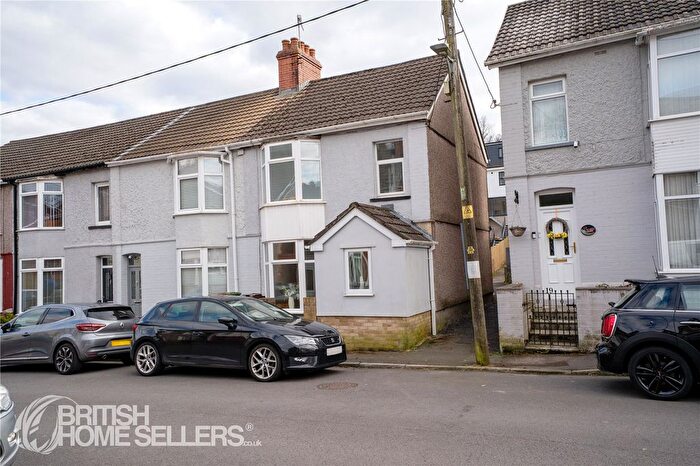 4 Bedroom End Of Terrace House For Sale In Windsor Avenue, Newbridge, Newport, Caerphilly, NP11