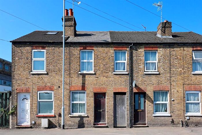2 Bedroom Terraced House For Sale In Cowley Mill Road, Cowley, Uxbridge, UB8