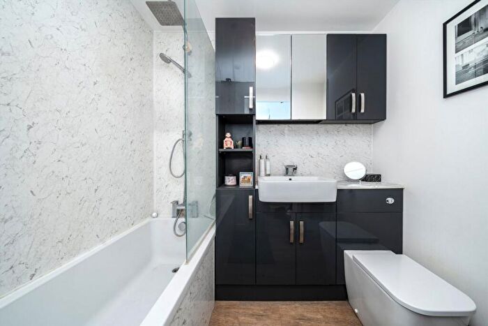 1 Bedroom Flat For Sale In Leather Lane, Clerkenwell, EC1N - Photo 4
