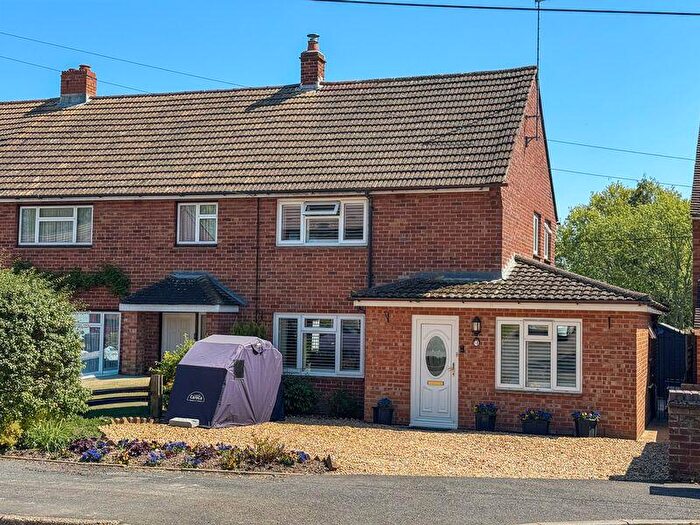 3 Bedroom End Of Terrace House For Sale In Droxford, SO32