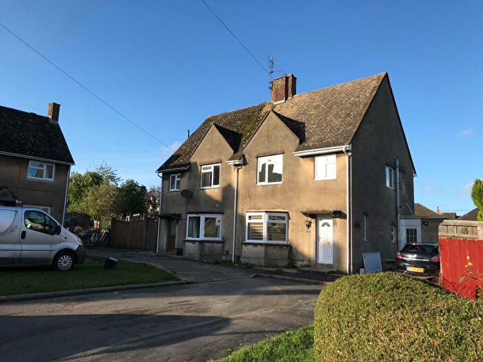 3 Bedroom Semi-Detached House To Rent In Westfield Road, Witney, OX28