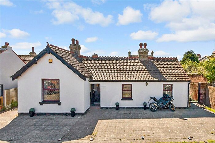 3 Bedroom Detached Bungalow For Sale In Cliftonville Avenue, Ramsgate, Kent, CT12