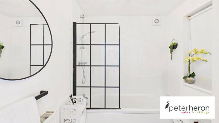 1 Bedroom Cottage For Sale In Briery Vale Road, Ashbrooke, Sunderland, SR2
