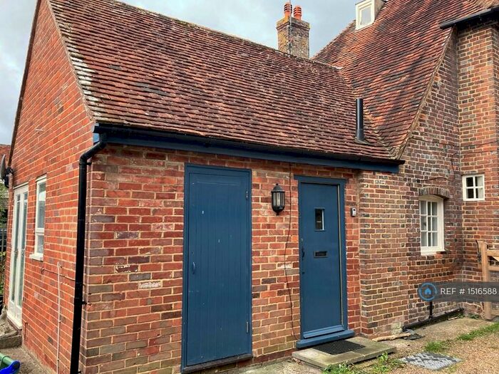 1 Bedroom Flat To Rent In Pear Tree Cottage, Glynde, Lewes, BN8