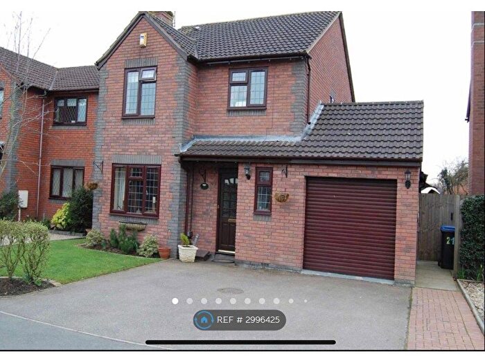4 Bedroom Detached House To Rent In Westminster Drive, Hinckley, LE10