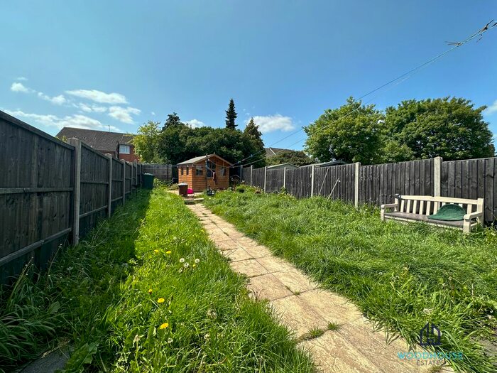 3 Bedroom Semi-Detached House To Rent In Dickens Avenue, London, N3