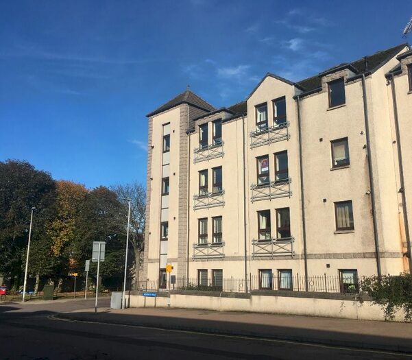 2 Bedroom Flat To Rent In Ardarroch Close, Pittodrie, Aberdeen, AB24
