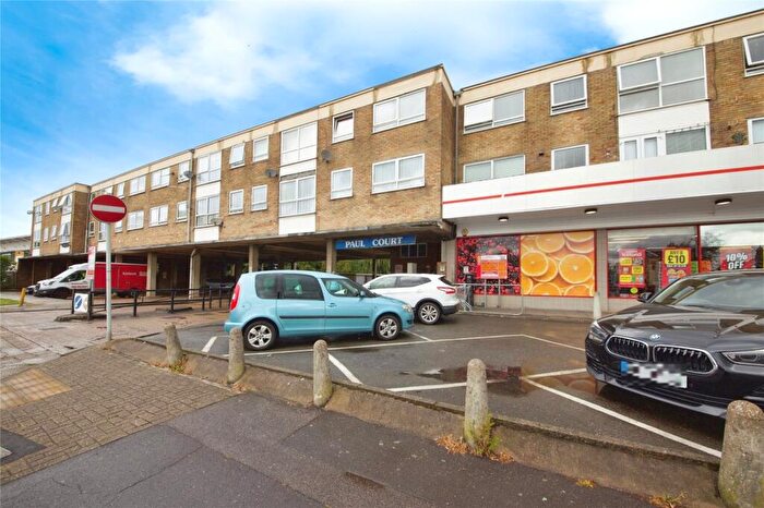 2 Bedroom Flat For Sale In London Road, Romford, Essex, RM7