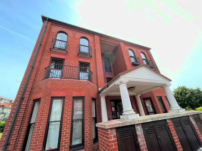 2 Bedroom Flat To Rent In Marks Court, Southend-On-Sea, SS1