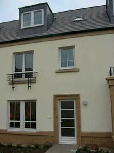 3 Bedroom Town House To Rent In Hopetoun Street, Edinburgh, EH7