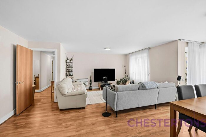 2 Bedroom Flat To Rent In St. Davids Square, Cubitt Town, E14