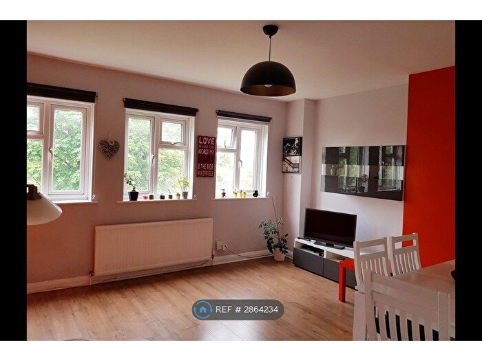 1 Bedroom Flat To Rent In Lansdowne Hill, London, SE27