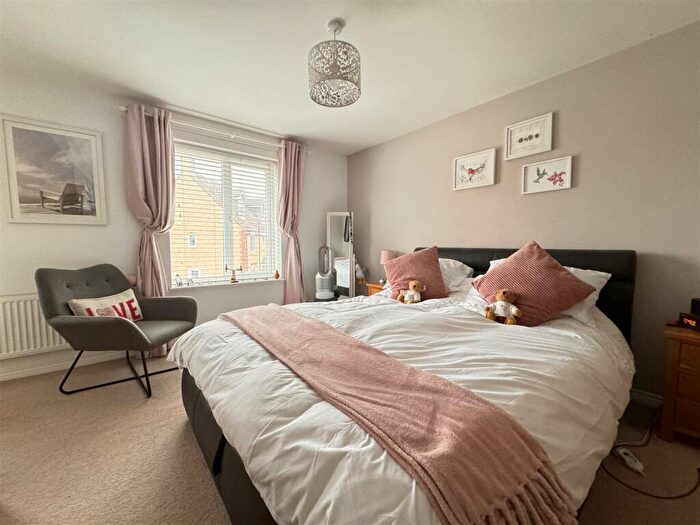 5 Bedroom Detached House For Sale In Newson Road, Swindon, SN25