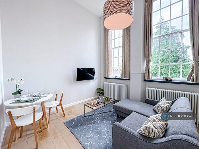 1 Bedroom Flat To Rent In Mcdonald Road, Edinburgh, EH7