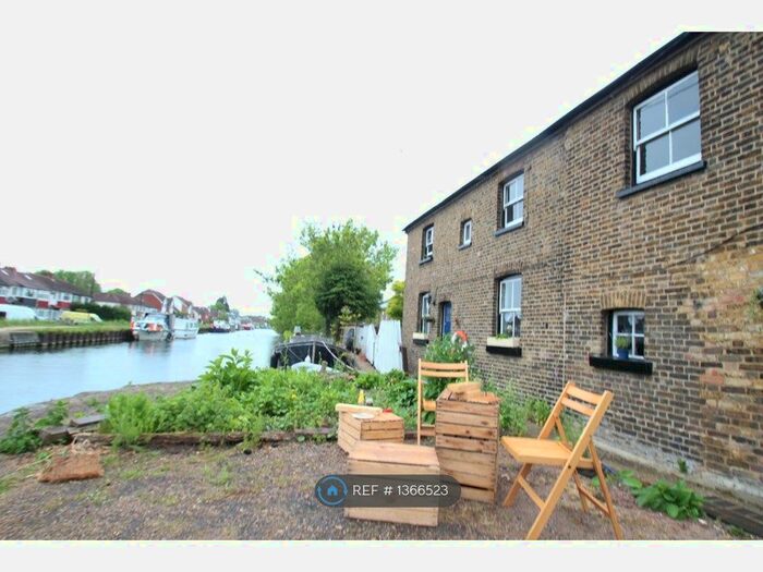 1 Bedroom Property To Rent In Enfield Lock, Enfield, EN3