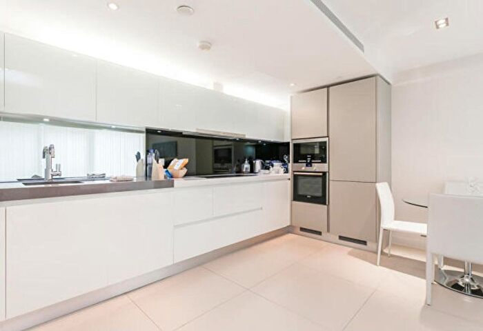 1 Bedroom Flat To Rent In Bezier Apartments, City Road, London, EC1Y