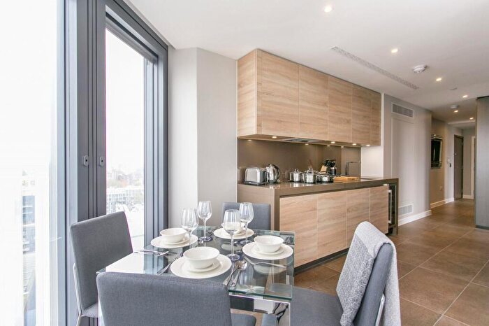 2 Bedroom Apartment To Rent In Chronicle Tower, B City Road, London, EC1V