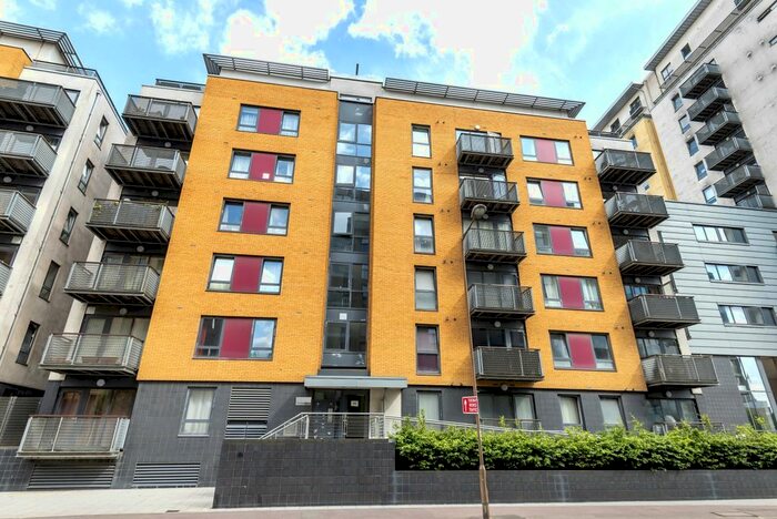 2 Bedroom Flat To Rent In Norman Road, London, SE10