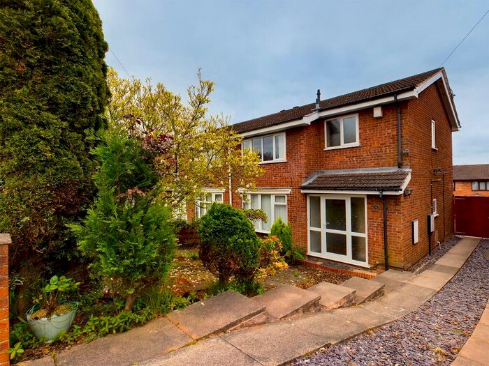 3 Bedroom Semi-Detached House To Rent In Ledbury Crescent, Birches Head, Stoke-on-Trent, ST1