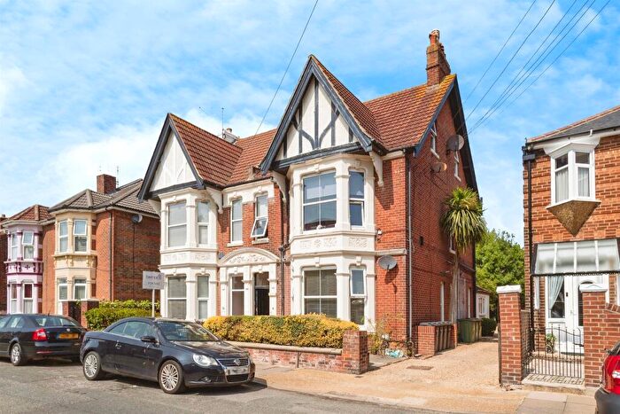 1 Bedroom Flat To Rent In North End Avenue, Portsmouth, PO2