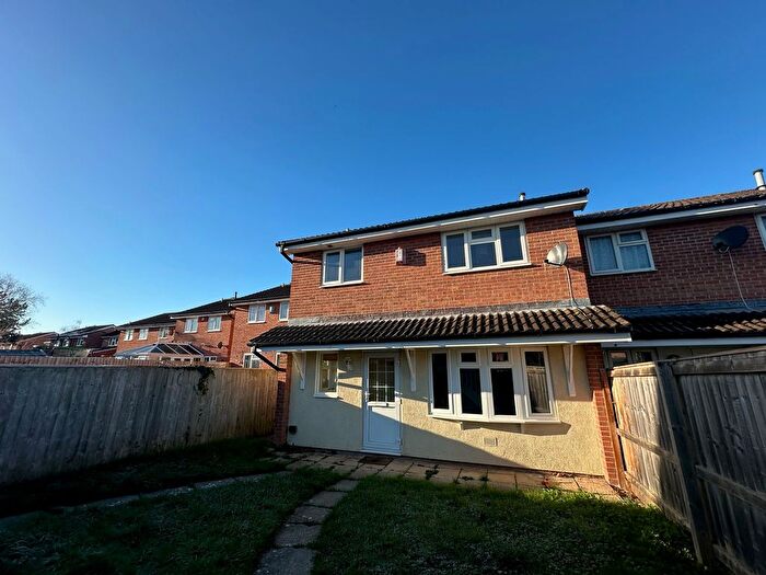 2 Bedroom Property To Rent In Ashbourne Crescent, Taunton, TA1