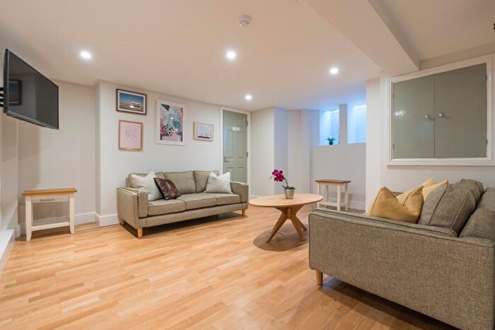 7 Bedroom Terraced House To Rent In Britannia Road North, Portsmouth, PO5