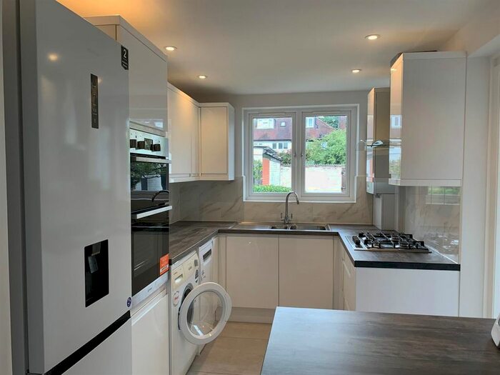 3 Bedroom Terraced House To Rent In Princes Gardens, Acton, London, W3