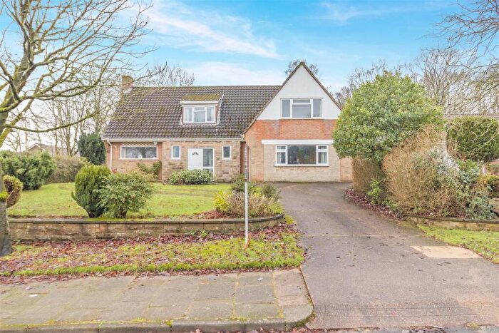 3 Bedroom Detached House For Sale In Chestnut Drive, Mansfield, NG18